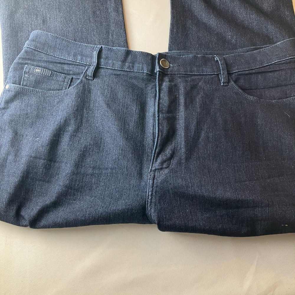 Lee Classic Fit Straight Leg Jeans | Like New | Size 18 Medium